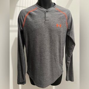 Under Armour Fitted Gray Cold Gear Shirt